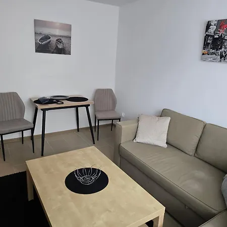 Mieszkanie W Centrum Miasta Apartman *